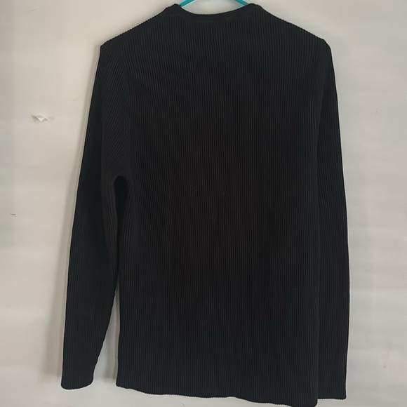 Black Long sleeve - Picture 2 of 2
